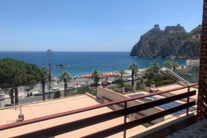 Casa stupenda fronte mare a Sant'Alessio