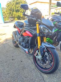TRIUMPH SPEED TRIPLE 1050R