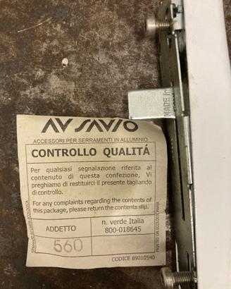 Maniglie e accessori serramenti alluminio