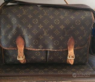 BORSA LOUIS VUITTON MODELLO SAC GIBECIERE