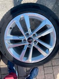 Cerchi originali Audi A3 R 17 anno 2022 +gomme est