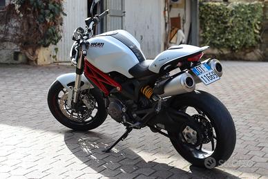 Ducati Monster 796 