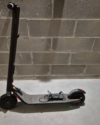 Monopattino elettrico Ninebot by Segway ES1