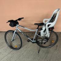 Bicicletta trekking Btwin riverside 120
