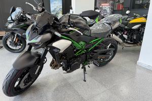 KAWASAKI NAKED Z900