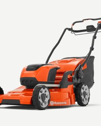 Tagliaerba Husqvarna LC 353iVX + batterie + carica