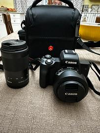 Fotocamera Canon EOS M50 + obiettivo 55-200 mm