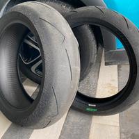 Treno gomme Pirelli Diablo SuperCorsa V4