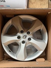 Cerchi in lega da 17 attacco renault