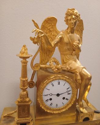 Antico orologio parigina in bronzo d'orato