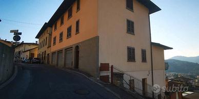 Casa trifamiliare di ampia metratura