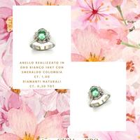 Anello oro bianco e smeraldo