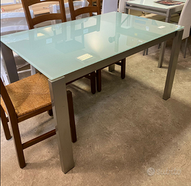 Tavolo Usato Con Piano In Vetro USATO 225/U
