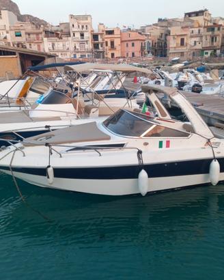 STAMA 20 CABIN – VOLVO PENTA 200CV – FULL OPTIONAL