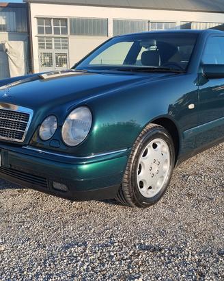 Mercedes-benz E 320 cat Elegance