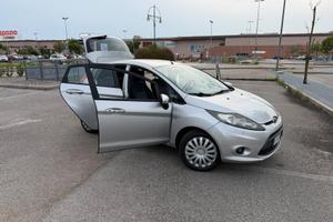Ford Fiesta 5p 1.2 60cv neopatentati