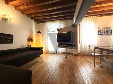 SPINEA - ELEGANTE APPARTAMENTO IN VILLA STORICA
