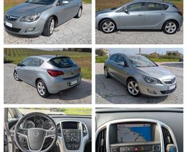 OPEL Astra - 2010