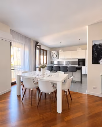 Duplex in zona Clinica con giardino