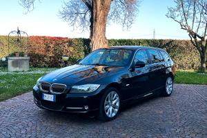 BMW Serie 3  318d 2.0 143CV Touring Eletta  2013
