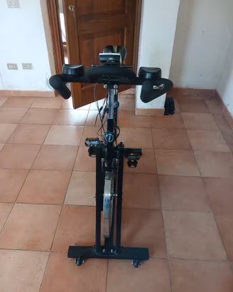 Tecnofit Spinning Bike SP 4000  volano 24kg