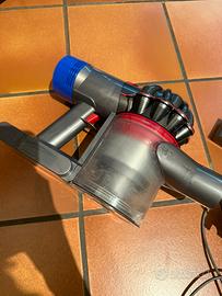 Dyson v8
