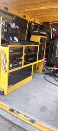 scafalatura per furgone 