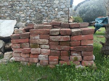 mattoni antichi pieni fatti a mano