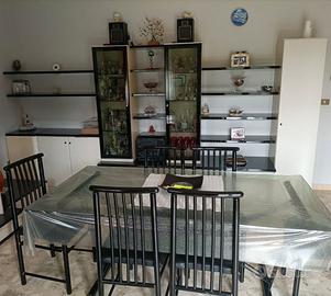 Soggiorno completo di tavolo