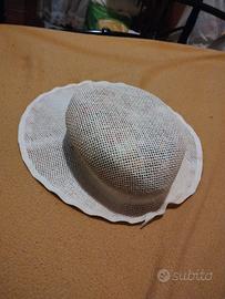 Cappello da donna in tessuto a rete