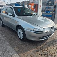 Alfa Romeo 147 1.6i 16V Twin Spark cat 3p. Con 251