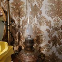 Lampada a cherosene antica