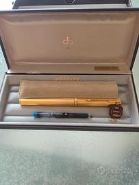 Penna Parker "Premier" stilografica laccata 18k 
