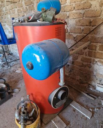 Caldaia a diesel più cisterna