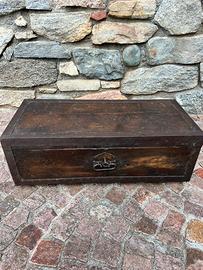 Antico bauletto fine 800 primi 900