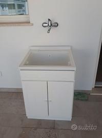 mobile con lavandino