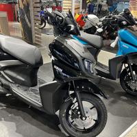 Yamaha RayZR scooter 125 PREZZO LANCIO patente B