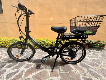 Bicicletta elettrica pieghevole