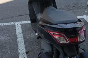 Kymco Downtown 350i, anno 2019, con circa 40000 km