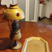 lampada a petrolio vintage con vassoio 