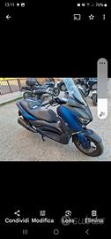 Yamaha X-Max 300