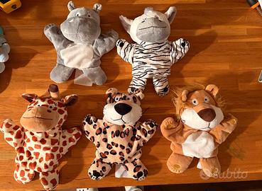 Peluches marionette a mano