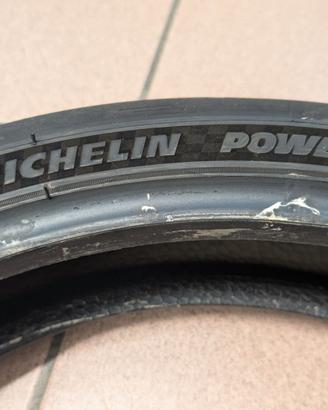 Michelin Power GP2 gomma anteriore 120/70 R17