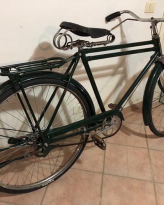 Bicicletta robusta ben conservata