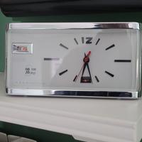 sveglia vintage Hero con datario 