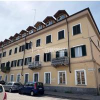 INTERO STABILE A REDDITO