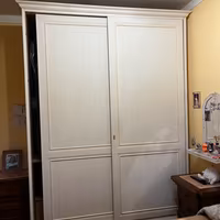 Armadio due ante scorrevoli