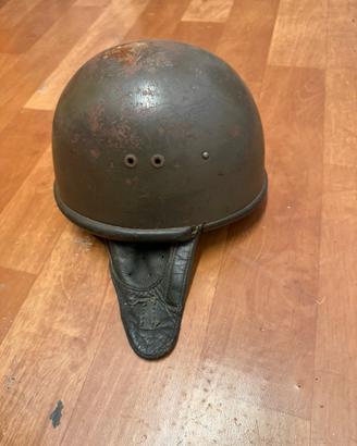Casco elmo militare