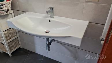 lavabo compreso di miscelatore