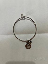 Bracciale con pendente lettera G